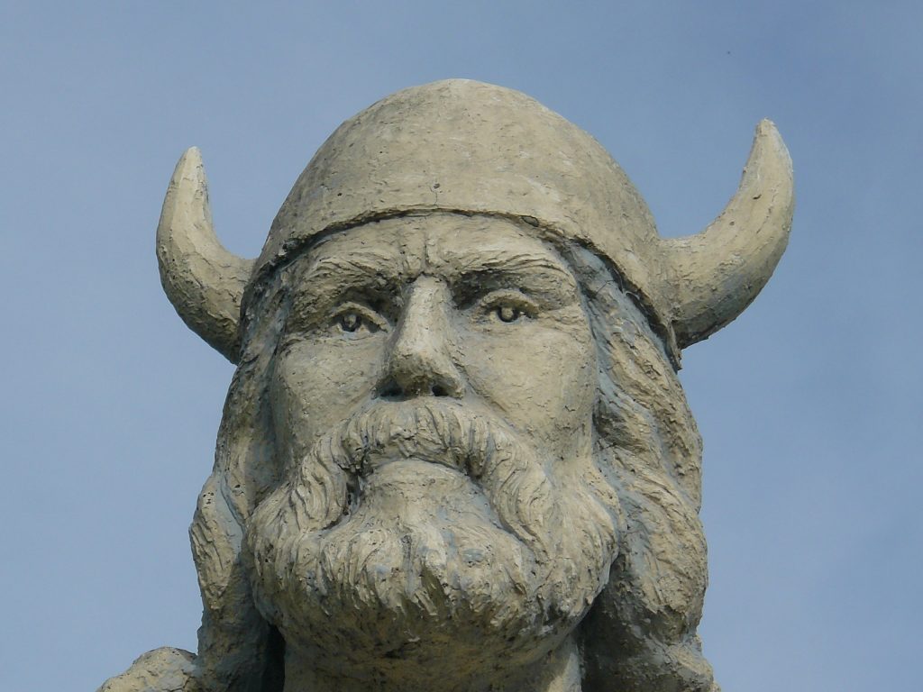 Gimli Viking Statue 01 – Visit Gimli – Gimli Manitoba And Interlake 